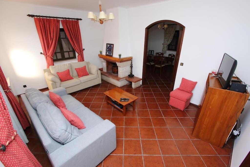 Villa Casa Davo à Leiria Extérieur photo